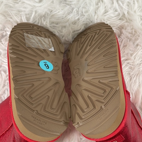 UGG RED METALLIC CLASSIC SHORT BOOTS SIZE 6 NEW - Picture 11 of 13